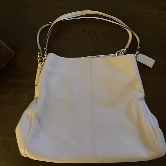 Like new coach bag - Picture 4 of 8